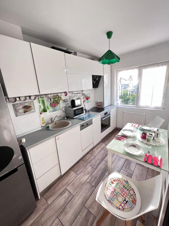 3 Rooms Apartment Palace View Ιάσιο Εξωτερικό φωτογραφία