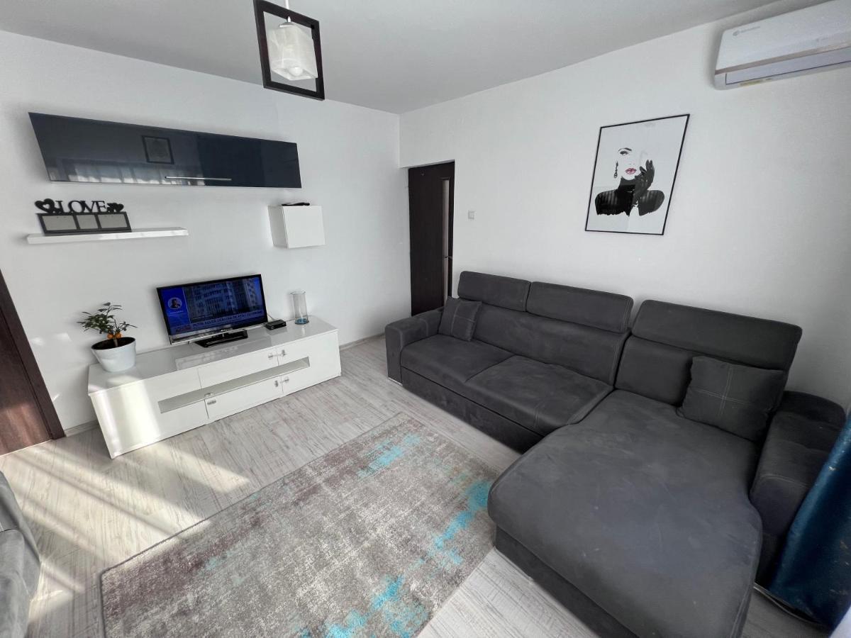 3 Rooms Apartment Palace View Ιάσιο Εξωτερικό φωτογραφία
